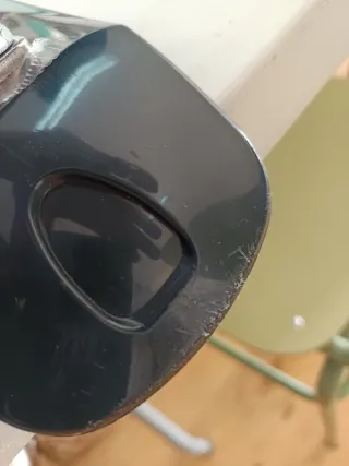 Monopatín Negro con Ruedas Azules