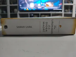 Las lágrimas de la diosa Maorí / Tears of the M...