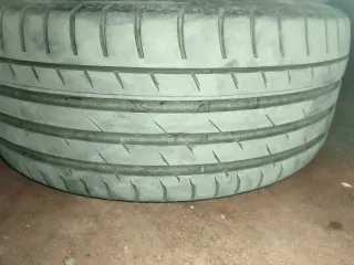 4 Neumáticos  245/40 R18