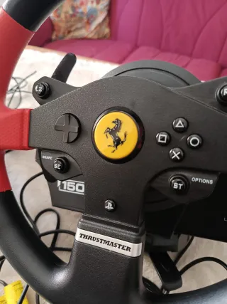 Volante Thrustmaster T15 con pedales