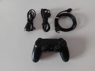 PS4 500GB + Caja + Mando + 4 Juegos