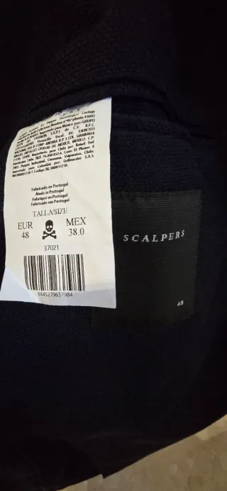 Americana "Scalpers" Talla 48. Nueva con etiqueta.