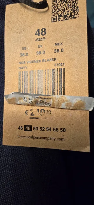 Americana "Scalpers" Talla 48. Nueva con etiqueta.