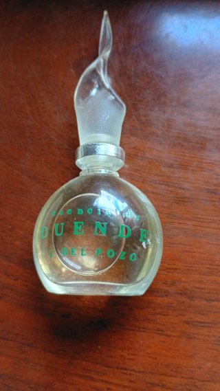 Miniaturas de Perfumes llenos , sin usar.