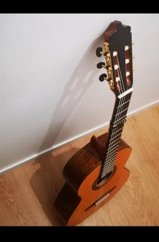 Guitarra Flamenca 1a Antonio pisa firmada sellada