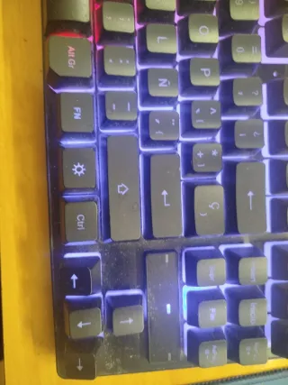 Teclado Mecánico Mars Gaming RGB