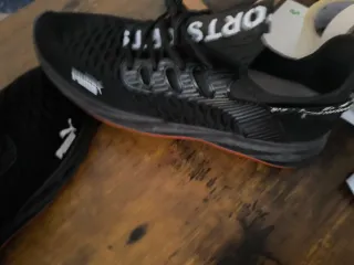 Zapatillas Puma Negras . T41. Nuevas a estrenar.