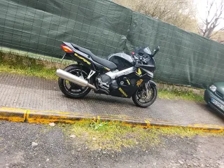 Honda VFR 800 cc Moto Deportiva Negra
