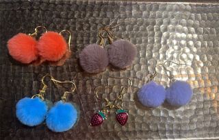 Colares, brincos e porta-chaves coração