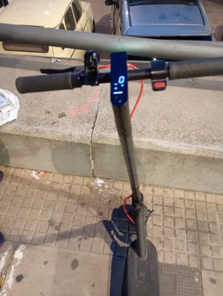 Monopatín Xiaomi Pro 2 con papeles y Bluetooth