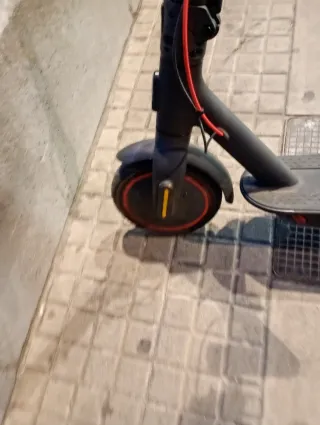 Monopatín Xiaomi Pro 2 con papeles y Bluetooth