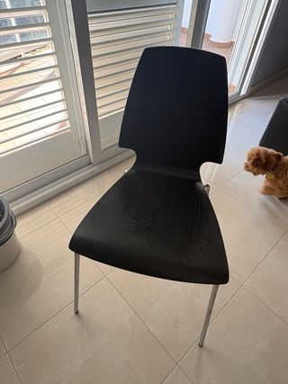 Mesa de comedor blanca con 6 sillas