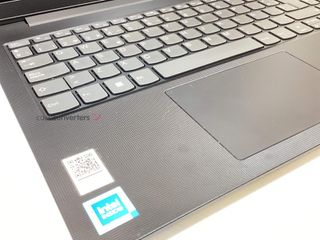 pc portatil lenovo 82qy