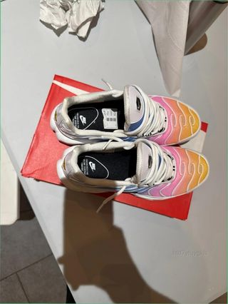 Nike Air Max Plus TN Talla 37 Arcoíris
