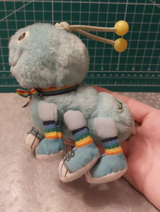 Peluche Ragno GIG azzurro con scarpe