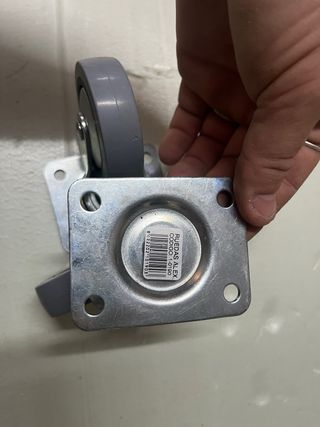2 Ruedas Giratorias para Muebles
