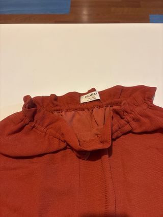 Pantalones cortos rojos con cordón