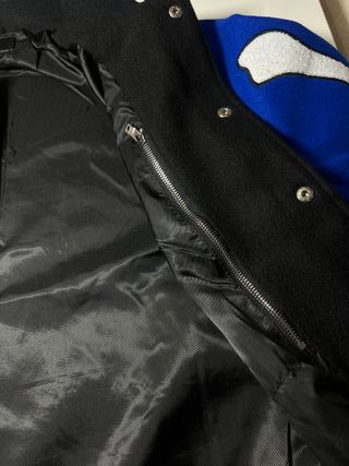 Chaqueta Bomber Amiri Negra y Azul