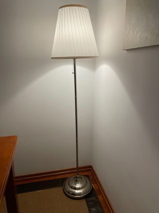 Candeeiro de pé Ikea Prata e Branco