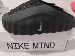 Nike Mind 001