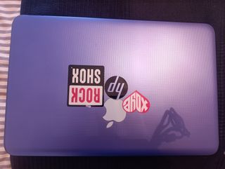 Ordenador HP azul/morado