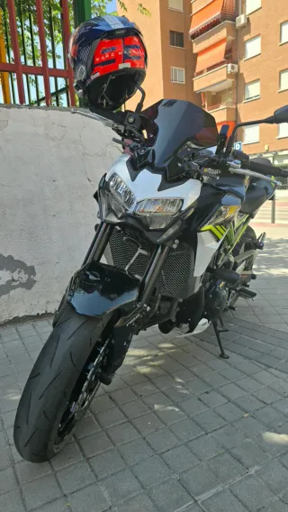 Kawasaki Z900 a2