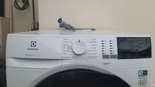 Lavadora Electrolux PerfectCare 8kg . PARA PIEZAS