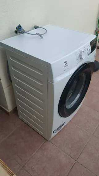 Lavadora Electrolux PerfectCare 8kg . PARA PIEZAS