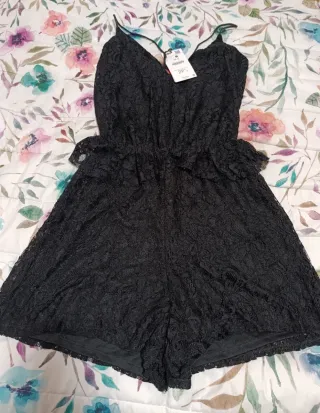 Mono corto encaje negro Talla M