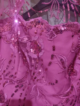 Traje de fiesta fucsia con pedrería Madrina T48