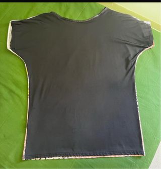 T-shirt donna fantasia fiori, animalier e strass