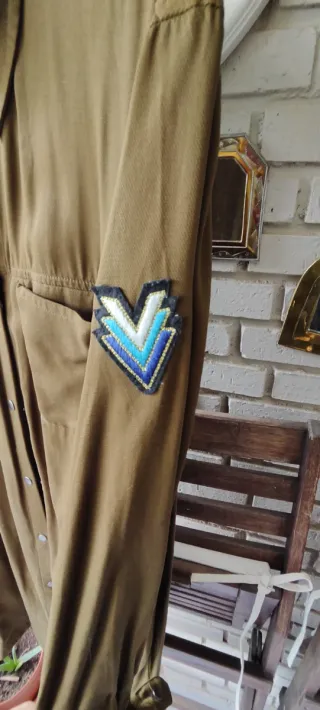 Vestido camisero Zara verde militar
