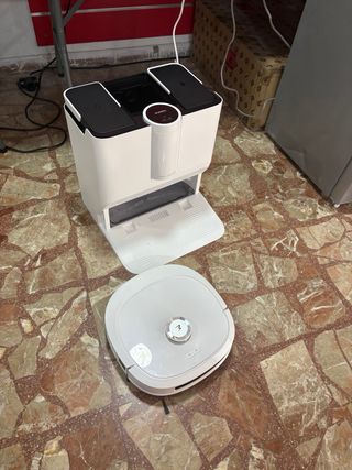 Robot Aspirador Eureka J20 Ultra con Base