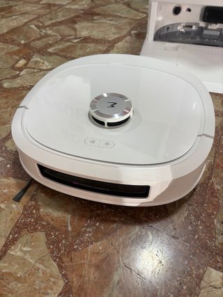 Robot Aspirador Eureka J20 Ultra con Base