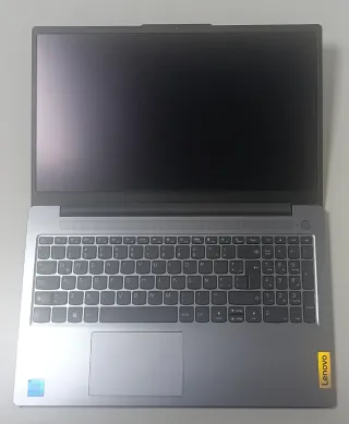 Ordenador portátil Lenovo IdeaPad Slim 3