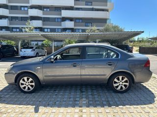 KIA Magentis unico propietario etiqueta c 145cv