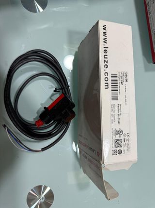 Sensor Leuze FT28.3/4P