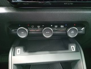 Citroën C4 X  ë-C4 X eléctrico 100kW 50KWh Shine