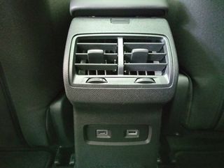 Citroën C4 X  ë-C4 X eléctrico 100kW 50KWh Shine