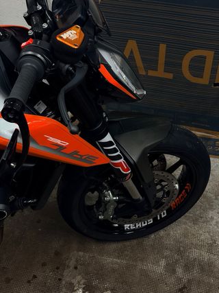 KTM 790 Duke 105cv Track Pack