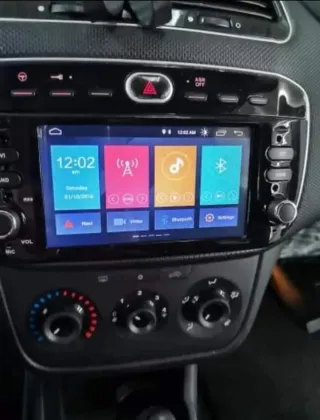 Rádio Fiat Grande Punto/Linea Android 14 (Novo)