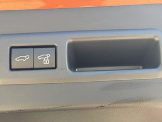 LEXUS LBX 1.5 136HP HEV ELEGANT PLUS BLACK 136 5P