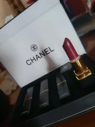 Estuches Labiales Chanel (4 uds)