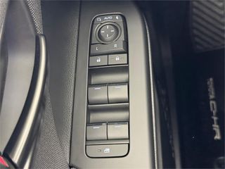 TOYOTA Toyota C-HR C-HR 220PH Advance