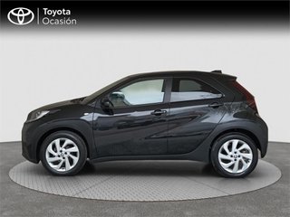 TOYOTA Aygo X Cross Play