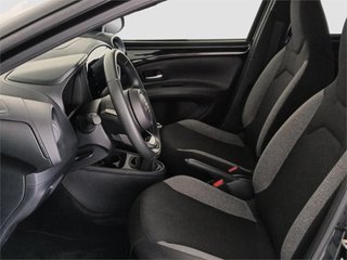 TOYOTA Aygo X Cross Play