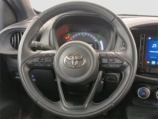 TOYOTA Aygo X Cross Play