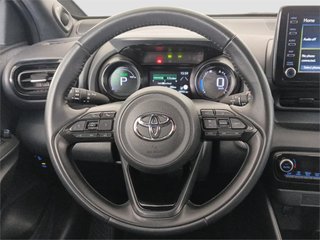 TOYOTA Yaris 120H 1.5 Style Plus