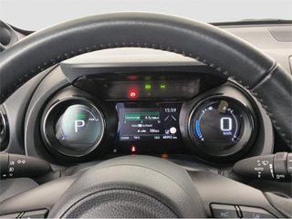 TOYOTA Yaris 120H 1.5 Style Plus