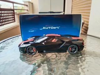 Ford GT Autoart 1/18